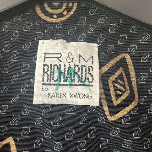 Dead stock Kimono style blazer with gold metal details - Picture 6 of 9